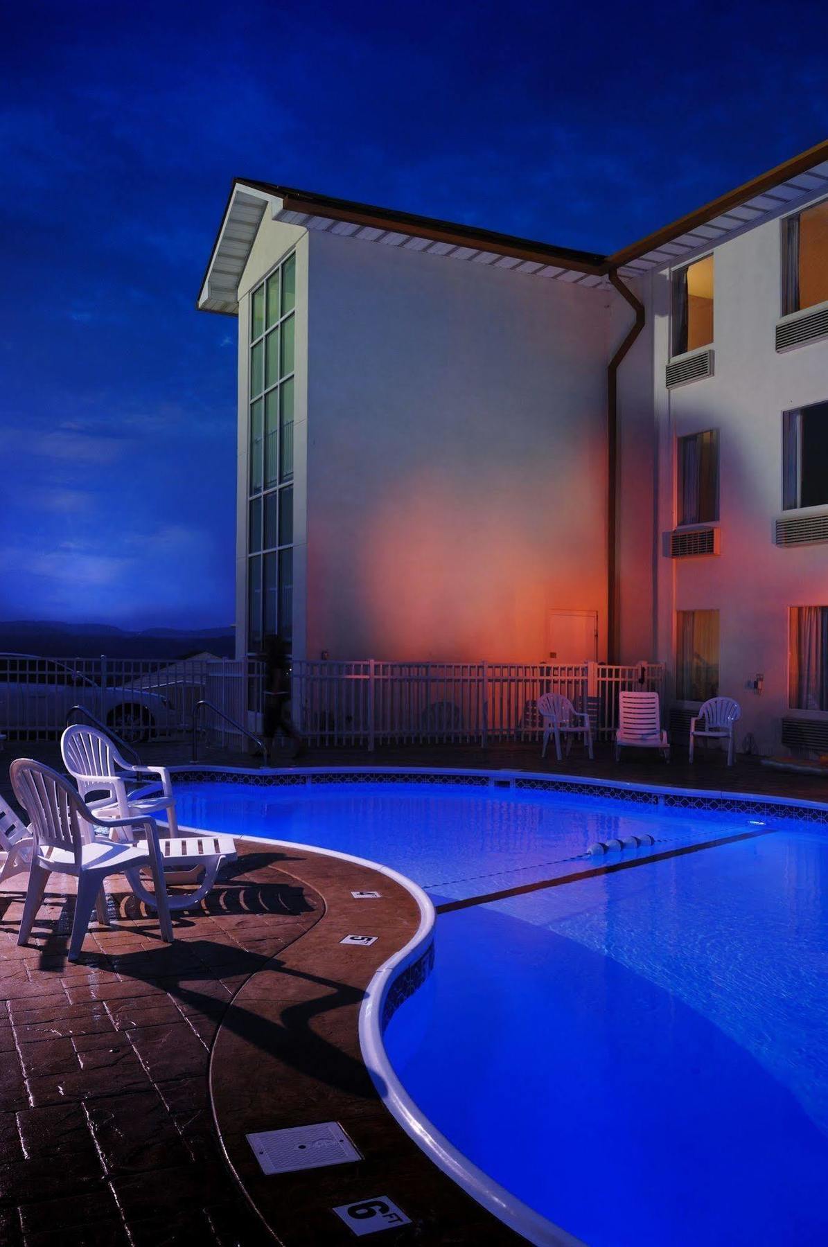 Savannah House Hotel Branson Extérieur photo